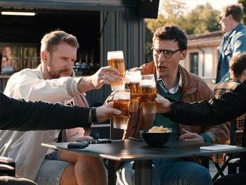 Lietuviška komedija „Draugų lažybos“ 