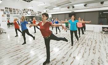 Lekcja tańca line-terapia tańcem