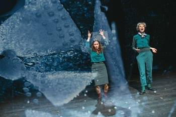 Перформанс - конференция "Trash-sacked"