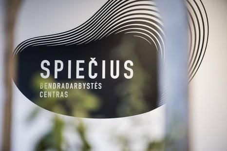 Jakie pytania pomagają menedżerowi znaleźć wartościowe odpowiedzi?